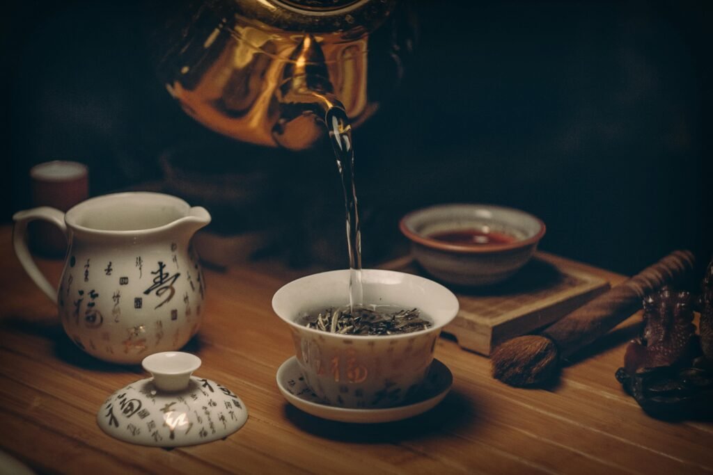 Potential Ways Green Tea Might Help with Bloating